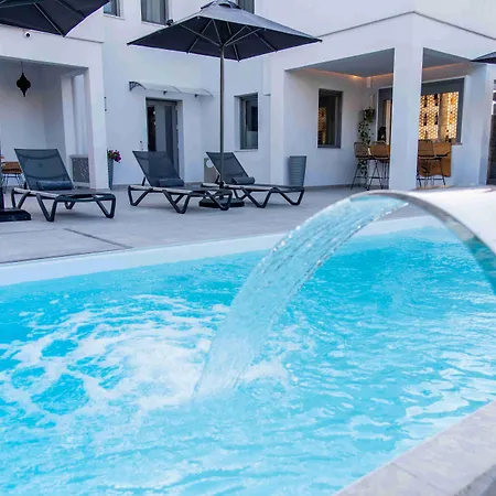 Kea Paradise Aparthotel 4*